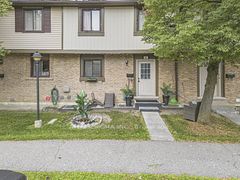 105 Hansen Road N 61, Brampton, ON L6V 3C9