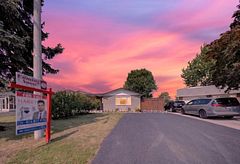 22 Deeside Crescent, Brampton, ON L6T 3L7