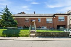 146 Earlscourt Avenue Lower, Toronto, ON M6E 4A9