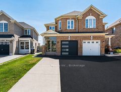 9 Parisian Road, Brampton, ON L6P 2T1
