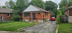 130 Prince Charles Drive Main, Oakville, ON L6K 2C9