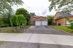5523 Edencroft Crescent, Mississauga, ON L5M 4M3
