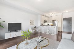 3170 Erin Mills Parkway 321, Mississauga, ON L5L 0B6