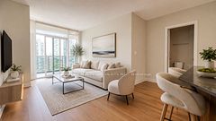 330 Burnhamthorpe Road W 2702, Mississauga, ON L5B 0E1