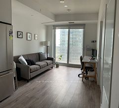 4065 Confederation Parkway 2711, Mississauga, ON L5B 0L4