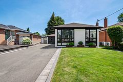 17 Sigmont Road, Toronto, ON M9C 4K6