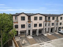 6636 Clock Court 8, Mississauga, ON L5W 1N2