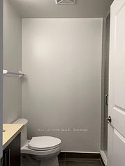 4677 NE Glen Erin Drive NE 602, Mississauga, ON L5M 2E3