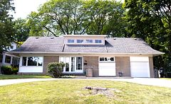 20 Havenridge Drive, Toronto, ON M9P 3M4