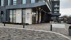 30 Samuel Wood Way 1803, Toronto, ON M9B 0C9