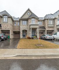 27 Summerbeam Way, Brampton, ON L6Y 6K5