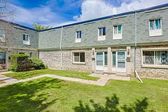 1350 Winding Trail 20, Mississauga, ON L4Y 2T8