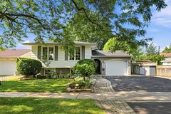 596 Louise Drive, Burlington, ON L7L 2T9