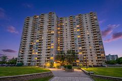 340 Dixon Road 1008, Toronto, ON M9R 1T1