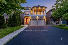 7 Village Lake Crescent, Brampton, ON L6S 6K2