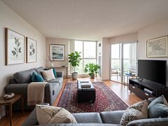 600 Rexdale Boulevard 802, Toronto, ON M9W 6T4