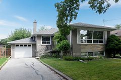44 Beckwith Road, Toronto, ON M9C 3Y1