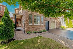 5695 JENVIC Grove BASEMENT, Mississauga, ON L5M 7B4