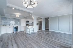 50 Elm Drive E 1205, Mississauga, ON L5A 3X2