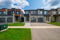 6 LOLLARD Way, Brampton, ON L6Y 2C9