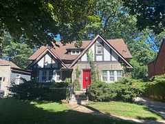 14 Birchview Boulevard, Toronto, ON M8X 1H5