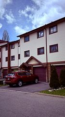 25 Mccallum Court, Brampton, ON L6W 3M4