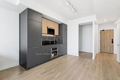 1 Fairview Road E, Mississauga, ON L5B 0B4