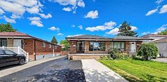 7444 Homeside Gardens, Mississauga, ON L4T 2A7