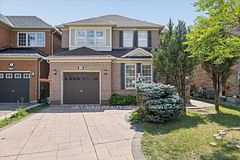 9 Raccoon Street, Brampton, ON L6S 6L8