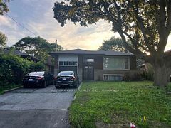 30 Moynes Avenue, Toronto, ON M8Y 3B8
