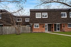 521 Timber Lane 39, Burlington, ON L7L 4B1