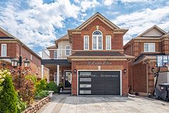 15 Denim Drive, Brampton, ON L6P 1K4