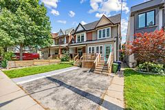 3 Blakley Avenue, Toronto, ON M6N 3Y4