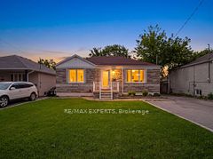 8 Palamar Road, Toronto, ON M3M 1L1