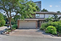 1160 Walden Circle 1, Mississauga, ON L5J 4J9
