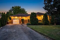 63 Suburban Drive, Mississauga, ON L5N 1H1