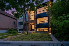 299 Quebec Avenue 3, Toronto, ON M6P 2V2