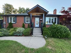 2105 Maplewood Drive, Burlington, ON L7R 2C6