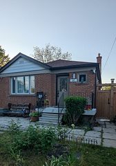 16 Melody Road Basement, Toronto, ON M9M 1C7