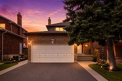 4379 Radisson Crescent, Mississauga, ON L5M 4C4