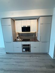 1 Fairview Road 2912, Mississauga, ON L5A 0B4