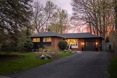 1491 Trenton Road, Oakville, ON L6L 1K9