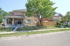 28 Egypt Drive, Brampton, ON L6R 2W3