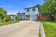 18 Greenbriar Road, Brampton, ON L6S 1V9