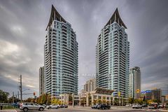 1 Elm Drive 1212, Mississauga, ON L5B 4M1