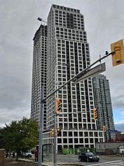 36 Elm Drive W 3607, Mississauga, ON L5B 0N3