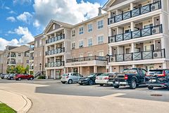 1045 Nadalin Heights 406, Milton, ON L9T 8R5