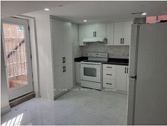 23 Castlehill Road, Brampton, ON L6X 4E3