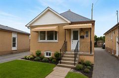 50 Haverson Boulevard, Toronto, ON M6M 3J6