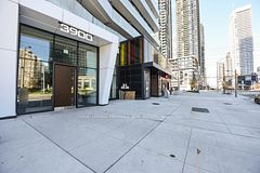 3900 Confederation Parkway 2802, Mississauga, ON L5B 0K7